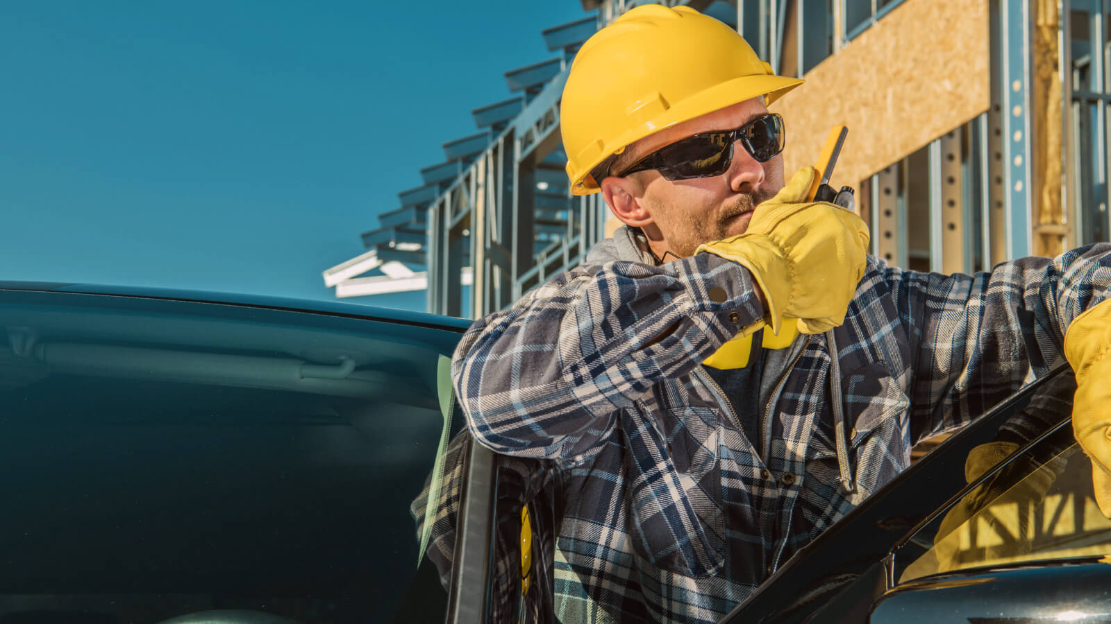 KEY FACTORS IN SELECTING A CONSTRUCTION COMPANY